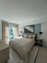 1158 NW 5th St, Unit A2 in Miami, FL - Foto de edificio - Building Photo