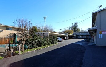 Sunnyvale Terrace Apartments in Walnut Creek, CA - Building Photo - Other