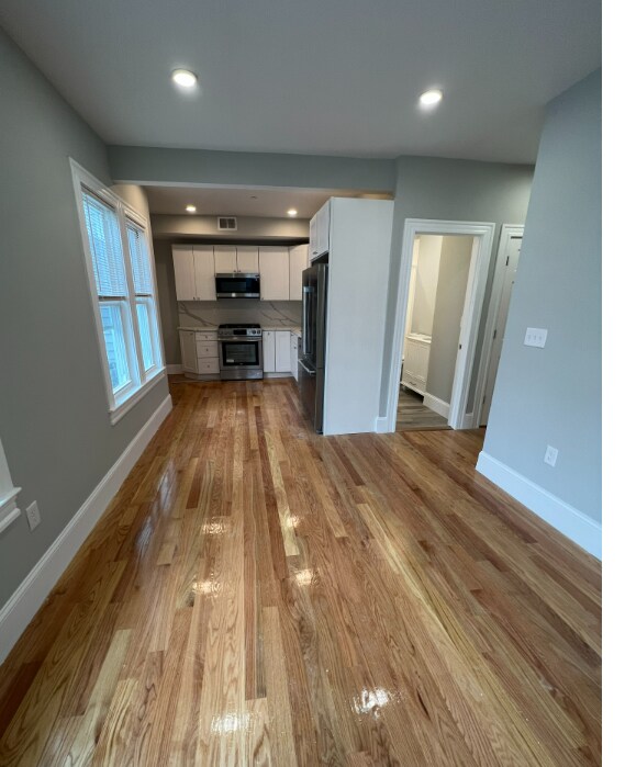 75 Pearl St, Unit 2 in Somerville, MA - Foto de edificio - Building Photo