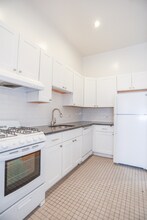 166 W Menomonee St in Chicago, IL - Building Photo - Building Photo