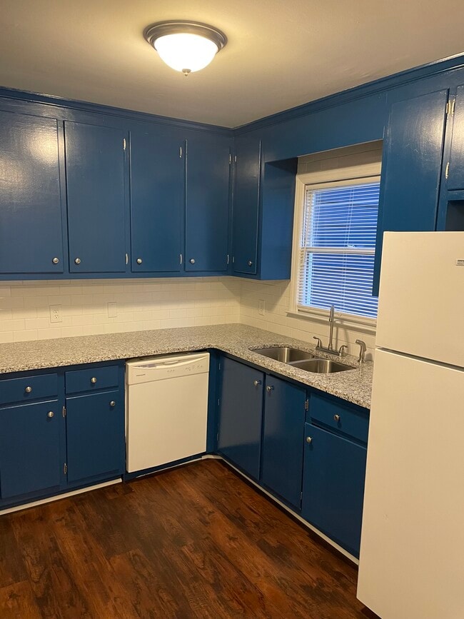 224 Bridgefield Pl, Unit Apt B in Durham, NC - Foto de edificio - Building Photo