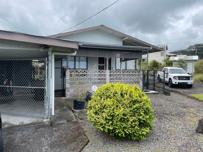 162 Alanui in Hilo, HI - Building Photo