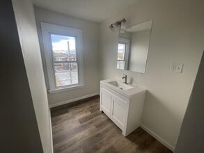 2350 Logan St in Harrisburg, PA - Building Photo - Building Photo