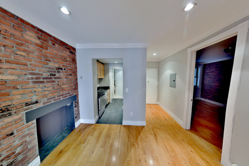 40 Avenue B in New York, NY - Building Photo