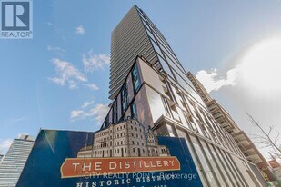 35 Parliament St in Toronto, ON - Building Photo