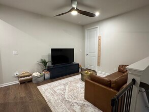 915 Kinsey Aly in Charlotte, NC - Building Photo - Building Photo
