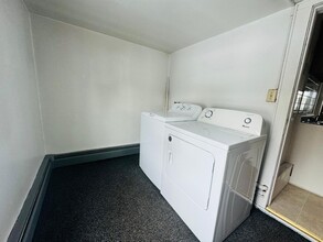 317 Squires Ave in Endicott, NY - Building Photo - Building Photo