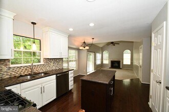 38 Charleston Ct in Stafford, VA - Building Photo - Building Photo