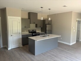 Midvilla Apartments in Middleville, MI - Building Photo