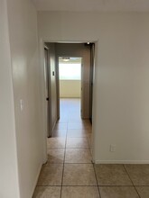 501 S Calle Abronia, Unit Apt c in Palm Springs, CA - Foto de edificio - Building Photo