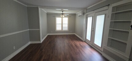819 Bridge Ave in Murfreesboro, TN - Building Photo - Building Photo
