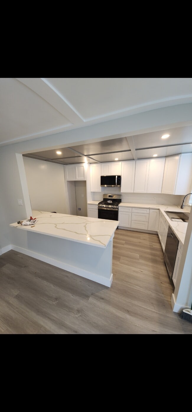 136 W F St, Unit Water and 1st Street, Unit Water and 1st Street