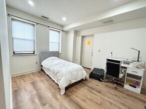 79 Gainsborough St, Unit 2 in Boston, MA - Building Photo - Building Photo
