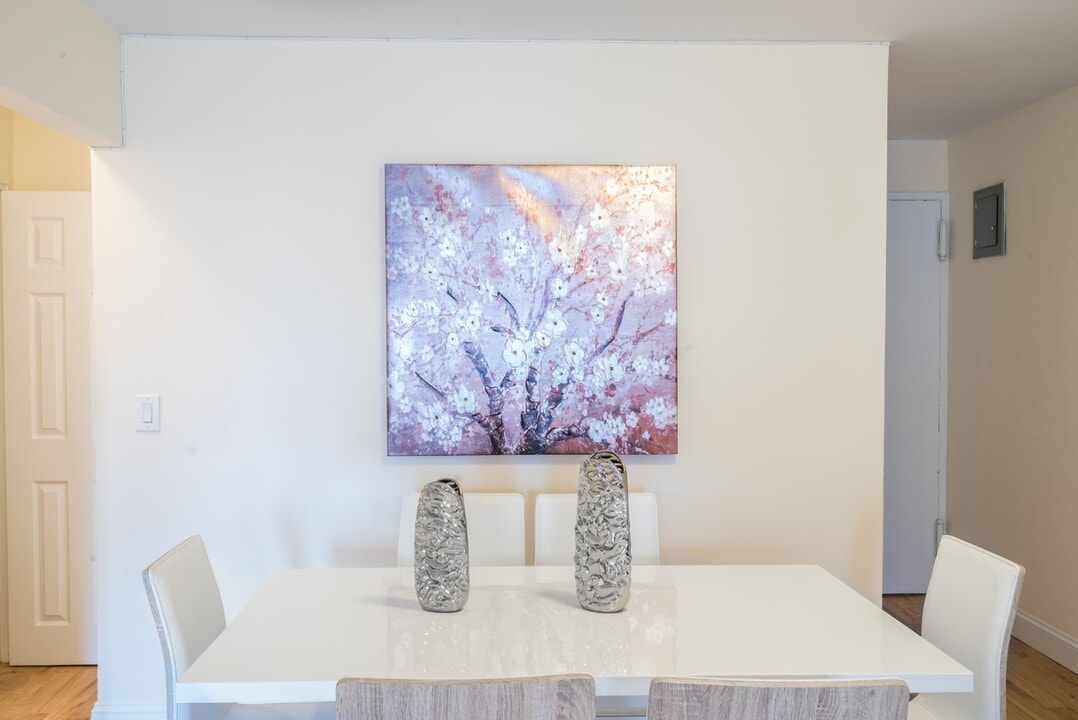788 Columbus Ave in New York, NY - Building Photo