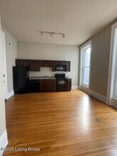 564 S 4th St in Louisville, KY - Building Photo - Building Photo