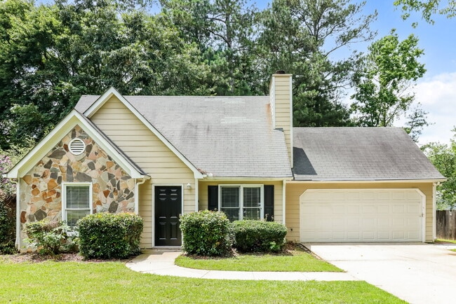 property at 142 Aztec Way SE