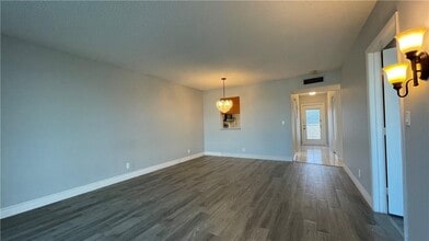 7620 NW 18th St, Unit 203 in Margate, FL - Building Photo - Building Photo