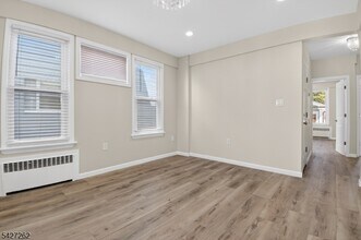 29 Wolf Pl in Irvington, NJ - Building Photo - Building Photo