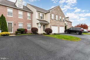 129 Buckley Dr in Harrisburg, PA - Building Photo
