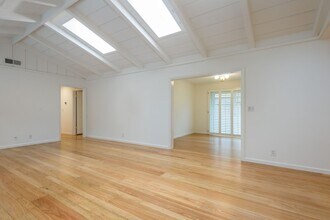 667 University Ave in Los Altos, CA - Building Photo - Building Photo