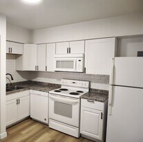 21 University Dr in Colorado Springs, CO - Building Photo