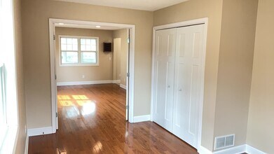 949 St Anthony Ave in St. Paul, MN - Building Photo - Building Photo