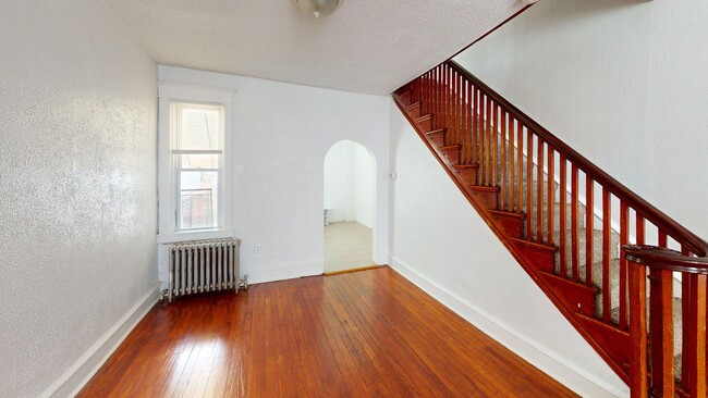 property at 3056 Mercer St