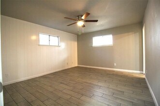 1222 Weathered St in Irving, TX - Building Photo - Building Photo