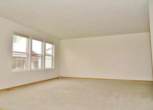 29 Stratford Dr in Kalispell, MT - Building Photo - Building Photo