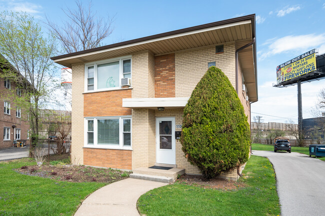 property at 10917 S Lloyd Dr
