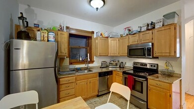 616 Columbus Ave, Unit 2 in Boston, MA - Foto de edificio - Building Photo