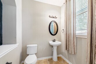 204 Echo Brook Ln in Dickinson, TX - Building Photo - Building Photo