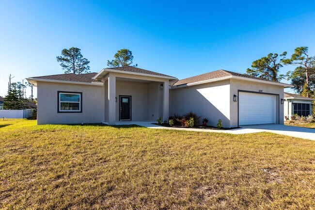 5534 Fairlane Dr in North Port, FL - Building Photo - Building Photo