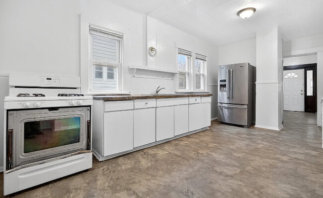 2128 6th St SW in Akron, OH - Building Photo - Building Photo