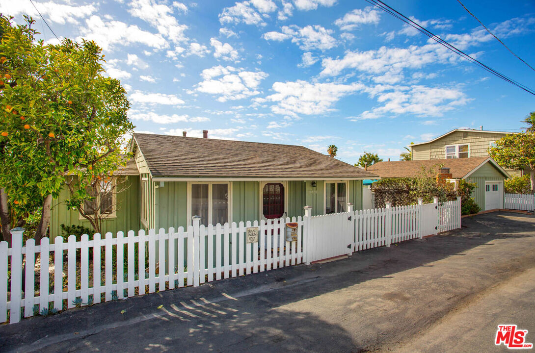 31723 Wildwood Rd in Laguna Beach, CA - Building Photo