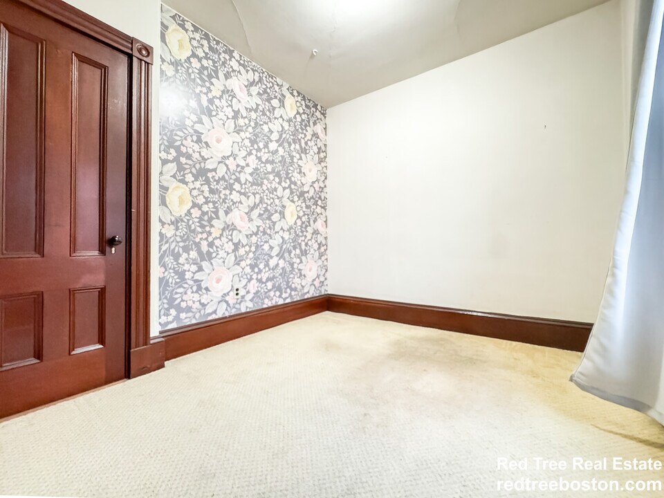 86 Chestnut Pl in Brookline, MA - Building Photo