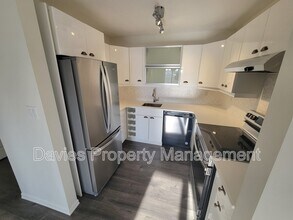 9138-9183 83 Ave NW in Edmonton, AB - Building Photo - Building Photo