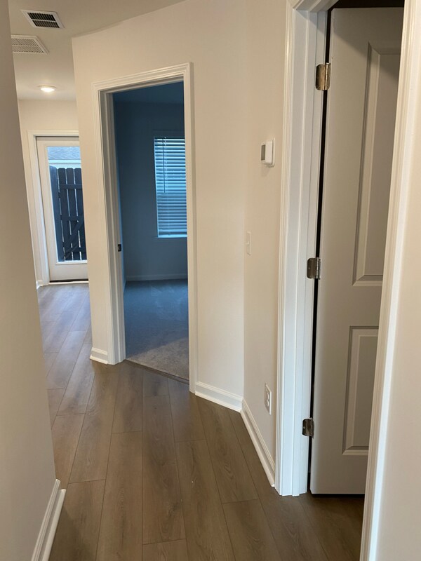 4633 Forest Hills Dr in North Charleston, SC - Building Photo - Building Photo