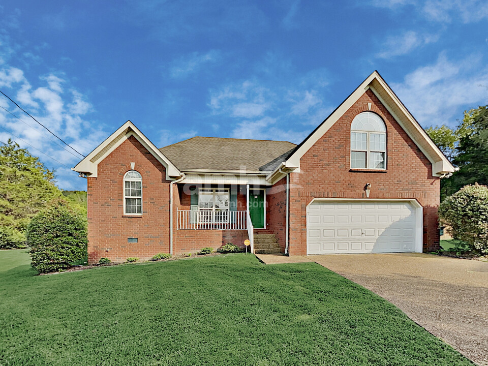 446 Parrish Hl in Mount Juliet, TN - Building Photo