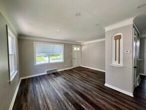 4165 Harwood Rd in South Euclid, OH - Building Photo - Building Photo