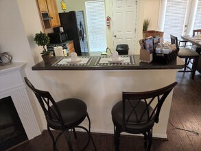 4468 Highwood Park Dr in Atlanta, GA - Building Photo - Building Photo