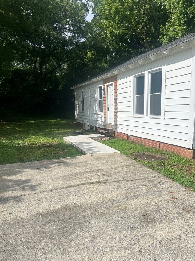 409 May St, Unit 409 May St in Cedartown, GA - Building Photo - Building Photo