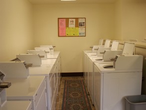 Olympia Garden Apartments in Grass Valley, CA - Foto de edificio - Interior Photo