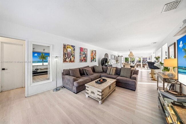 840 S Shore Dr in Miami Beach, FL - Building Photo - Building Photo