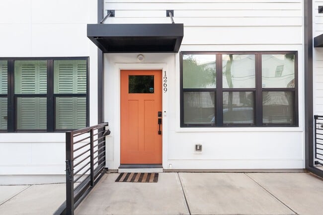 1269 Wright Ln SE in Atlanta, GA - Building Photo - Building Photo