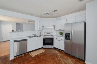 611 Dogwood Trail in McKinney, TX - Foto de edificio - Building Photo