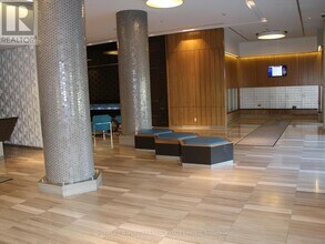 36 Park Lawn Rd in Toronto, ON - Building Photo - Building Photo