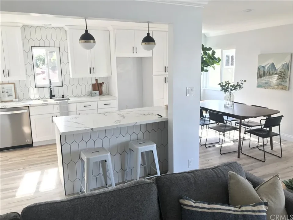 1318 E 2nd St, Unit 10 in Long Beach, CA - Building Photo