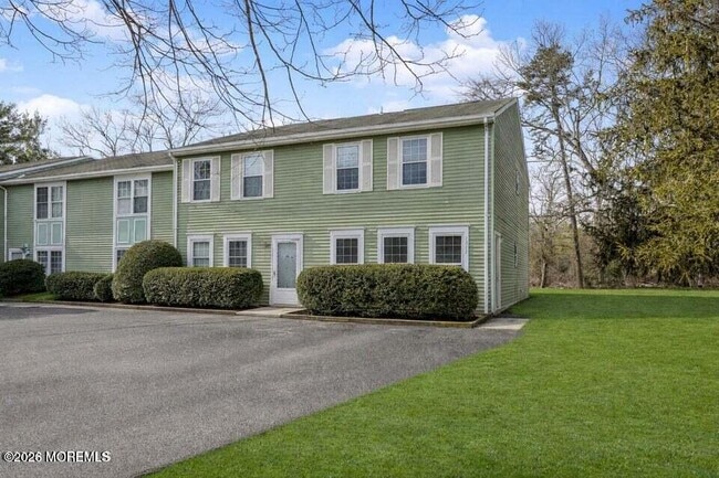 1311 Paris Ct in Lakewood, NJ - Building Photo - Building Photo