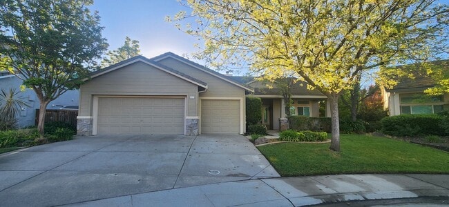 3777 Glacier Park Way in Elk Grove, CA - Building Photo - Building Photo